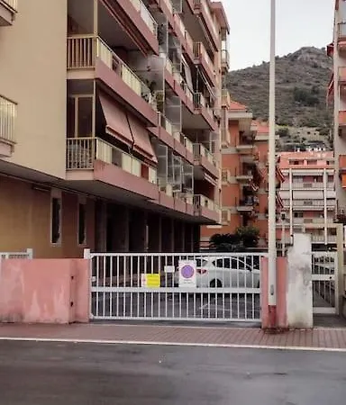 Mama Monolocale Terrazzo Vista Mare * 文蒂米利亚
